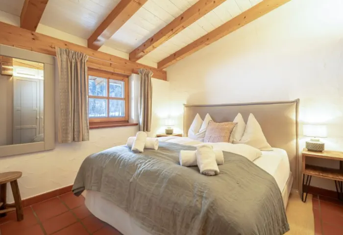 SCHLAFZIMMER