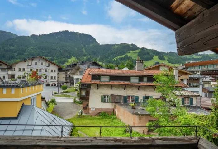 HAHNENKAMMBLICK