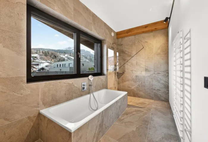 BADEWANNE