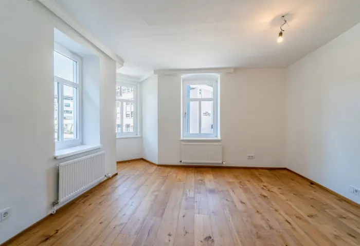 WOHNZIMMER OG