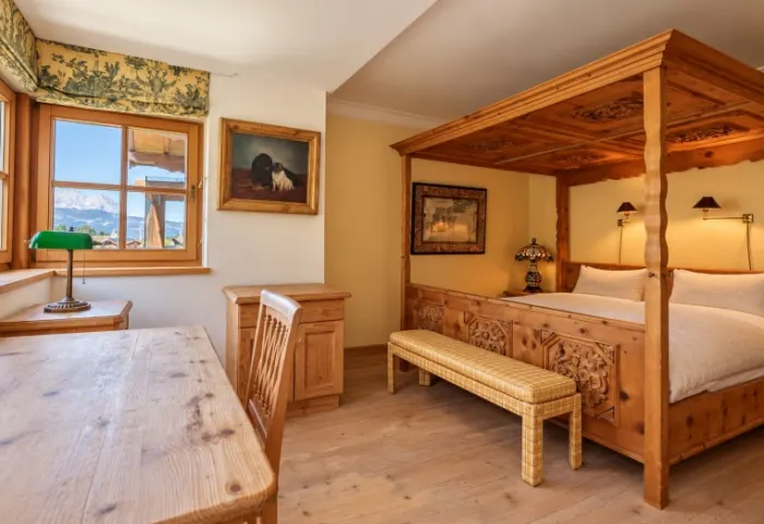 MASTER-SCHLAFZIMMER